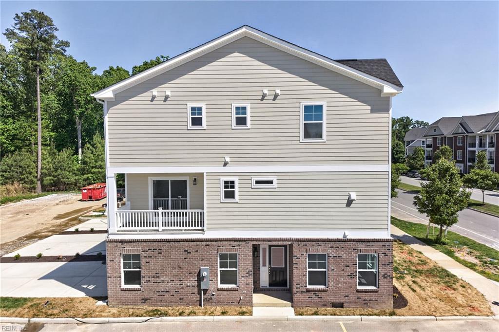 615 Commonwealth Drive