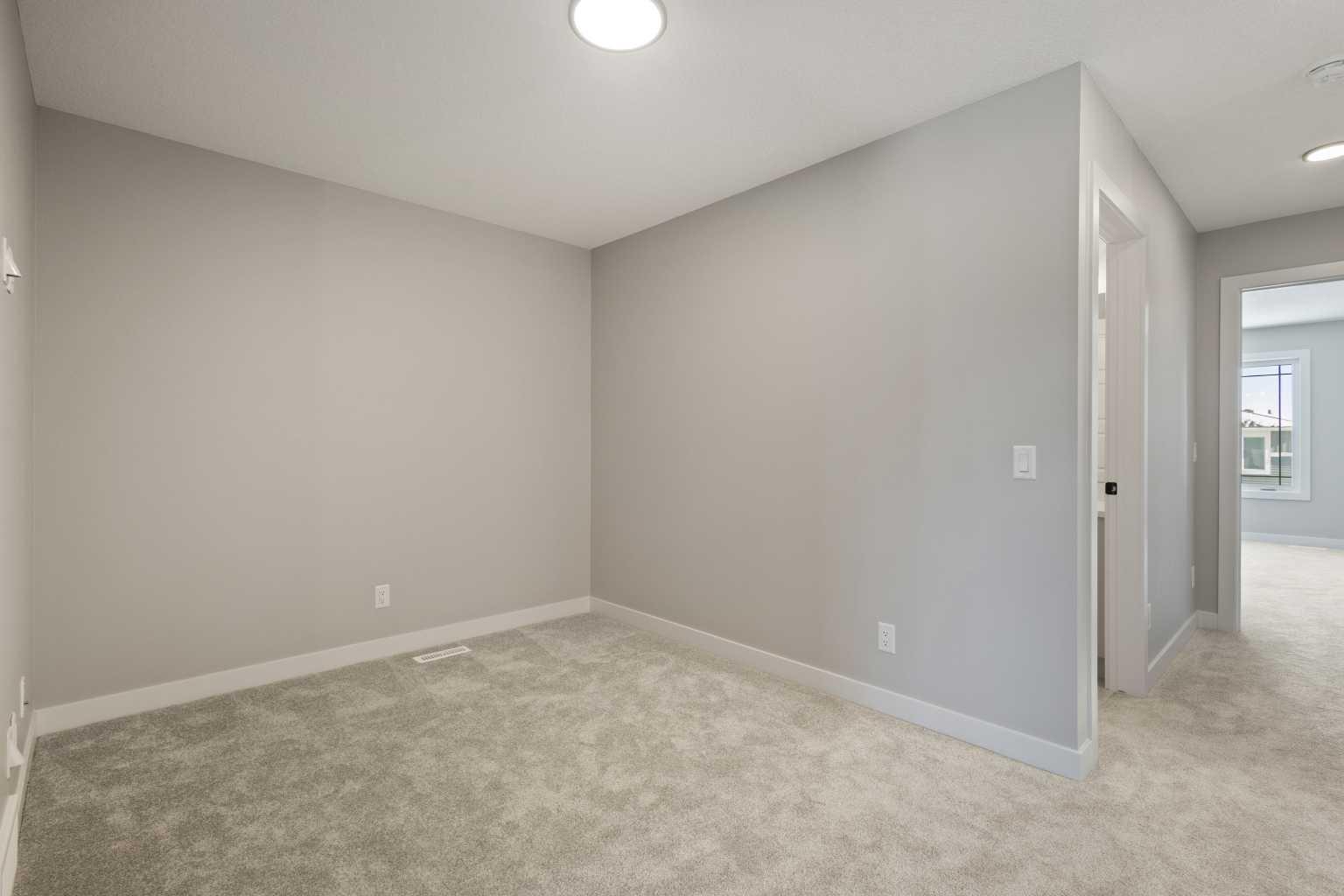 65 Amblefield Heights NW