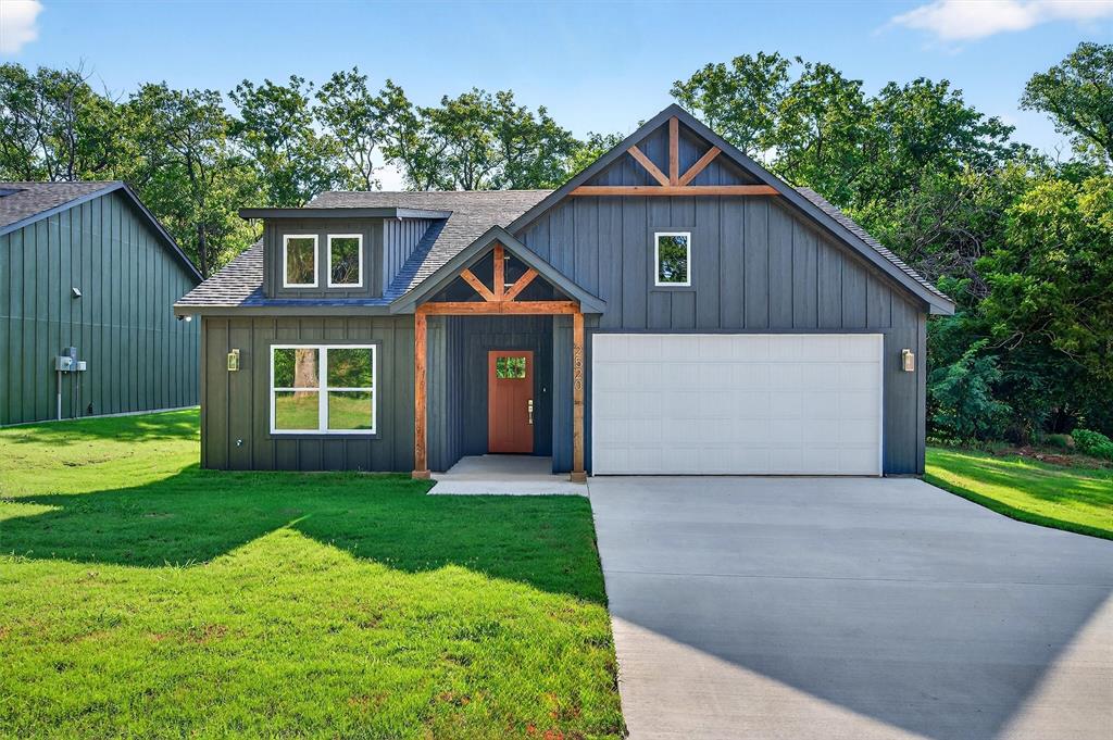 2520 S Scullin Avenue