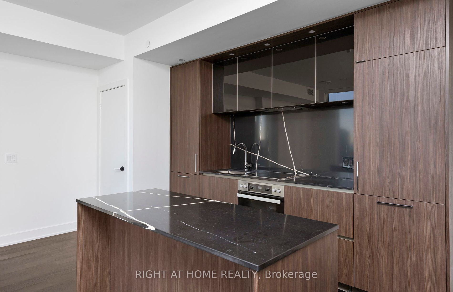 35 S Mercer St 2309