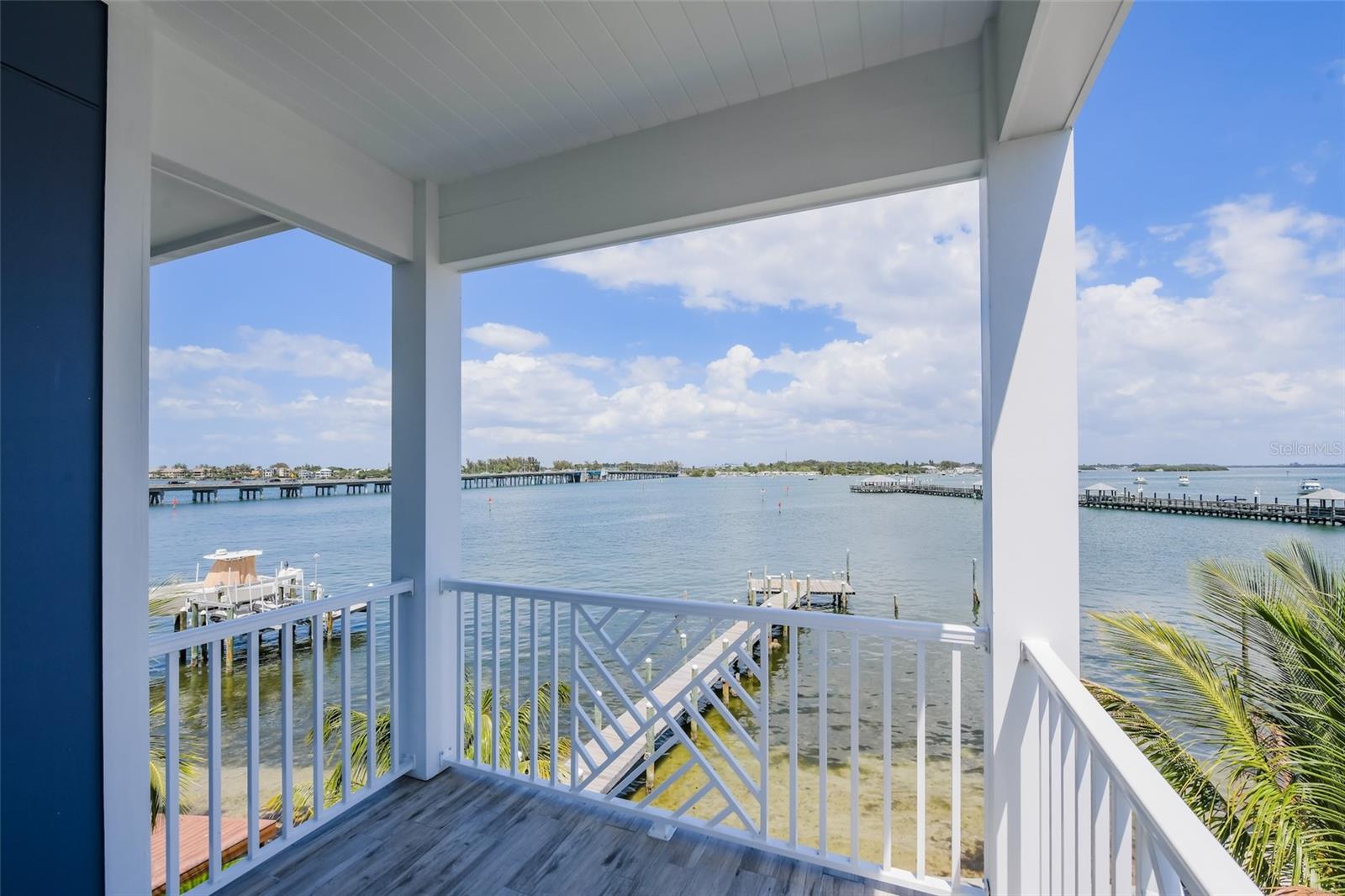 201 Bay Drive N