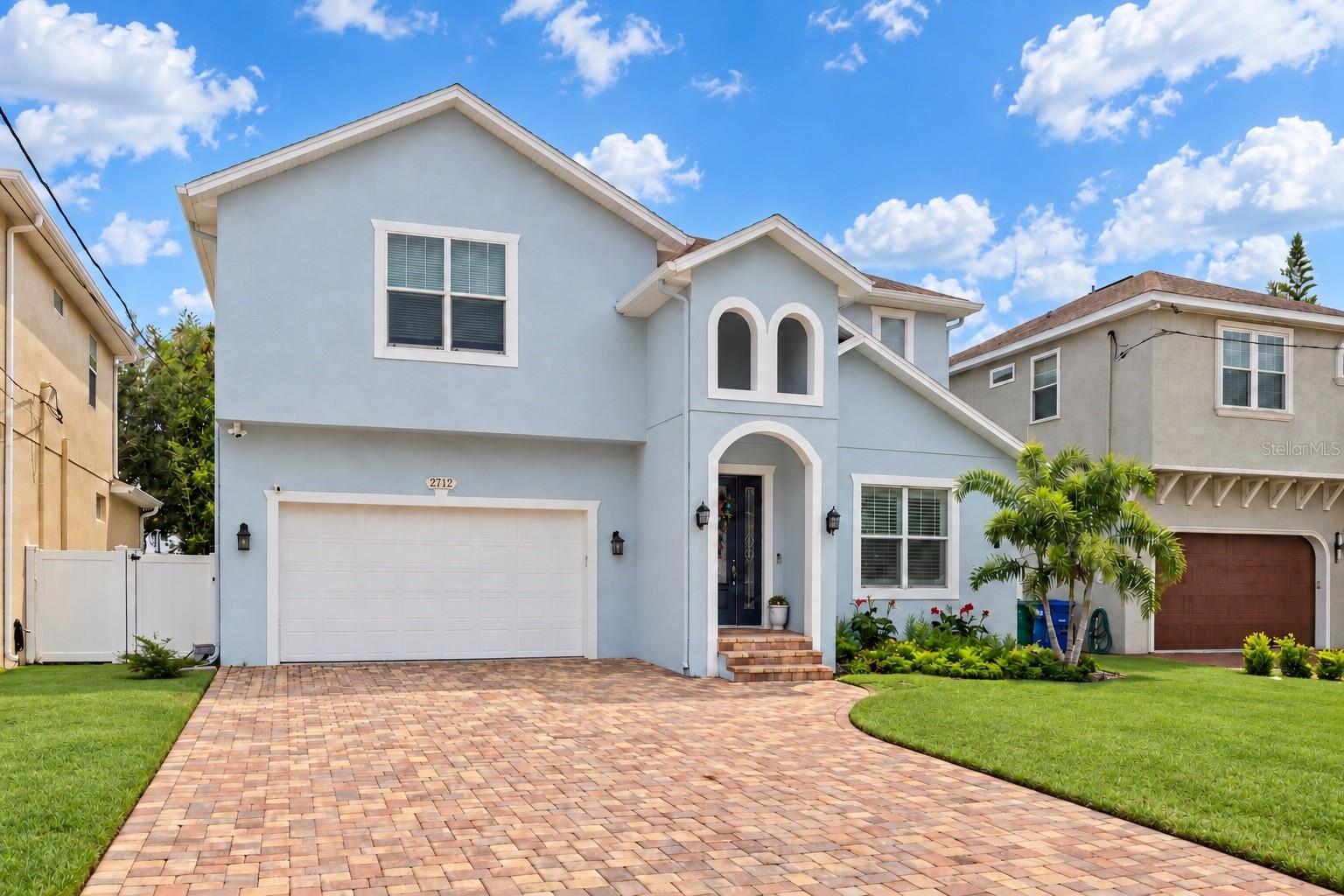 2712 W Gray Street, Tampa, FL