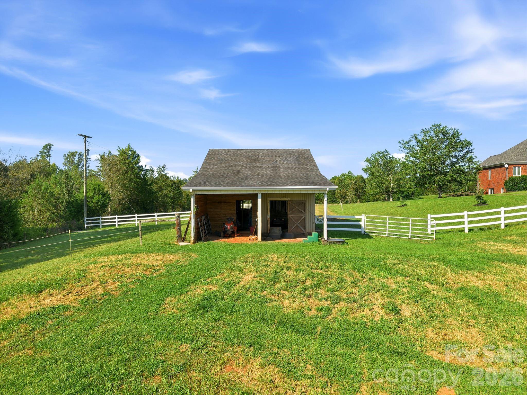 2950 Pearidge Road