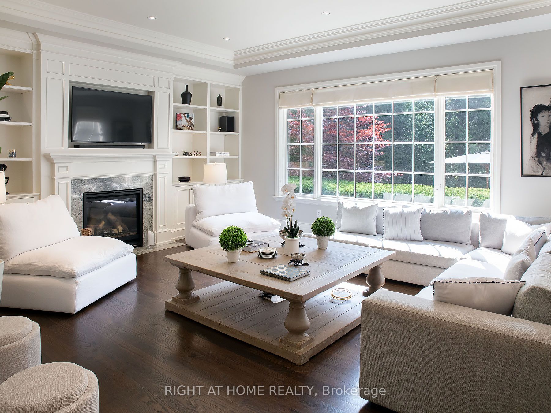 398 W Lakeshore Rd