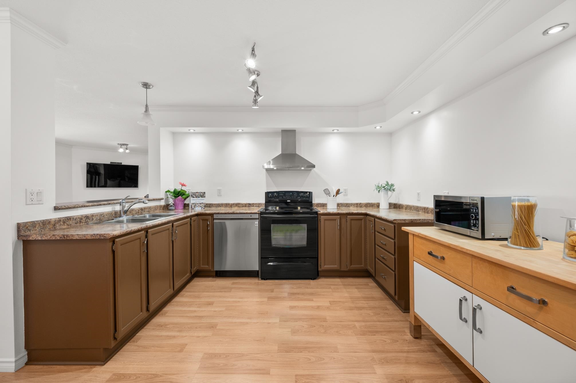 9295 122 Street 205