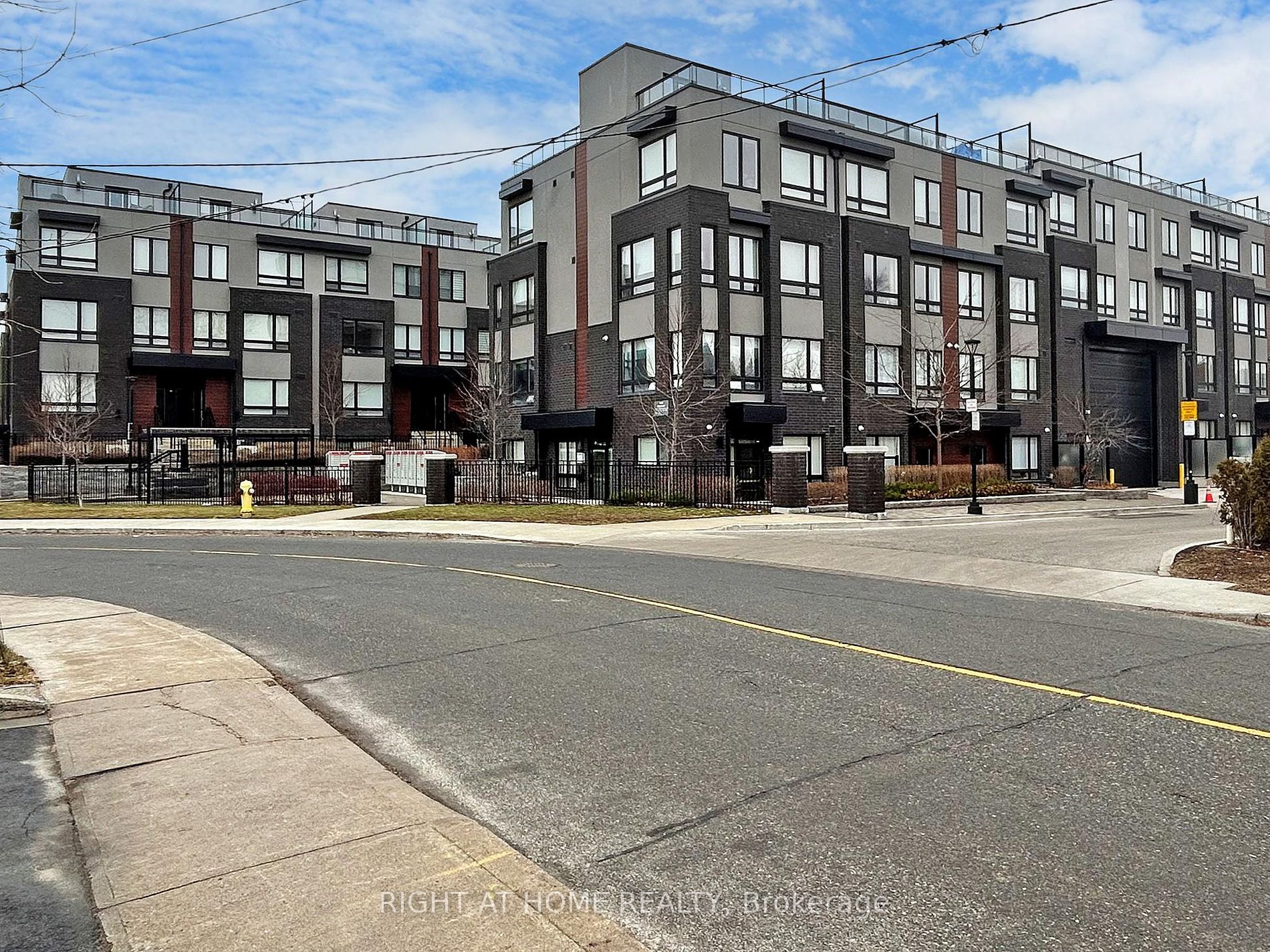 1100 Briar Hill Ave 201