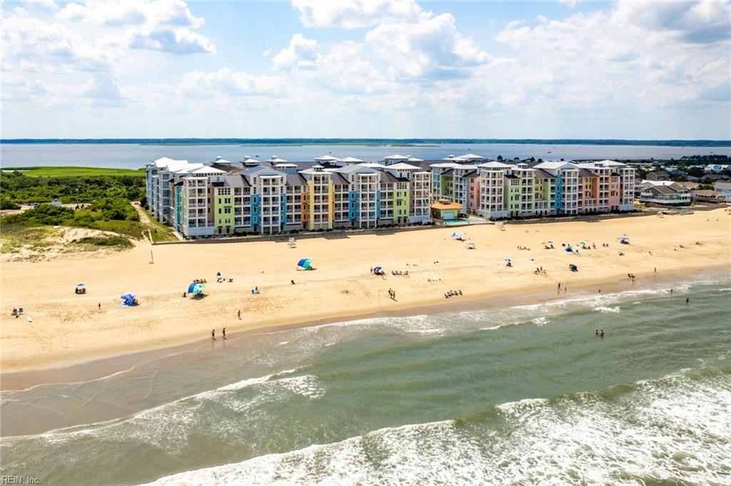 3738 Sandpiper Road 426B, Virginia Beach, VA 