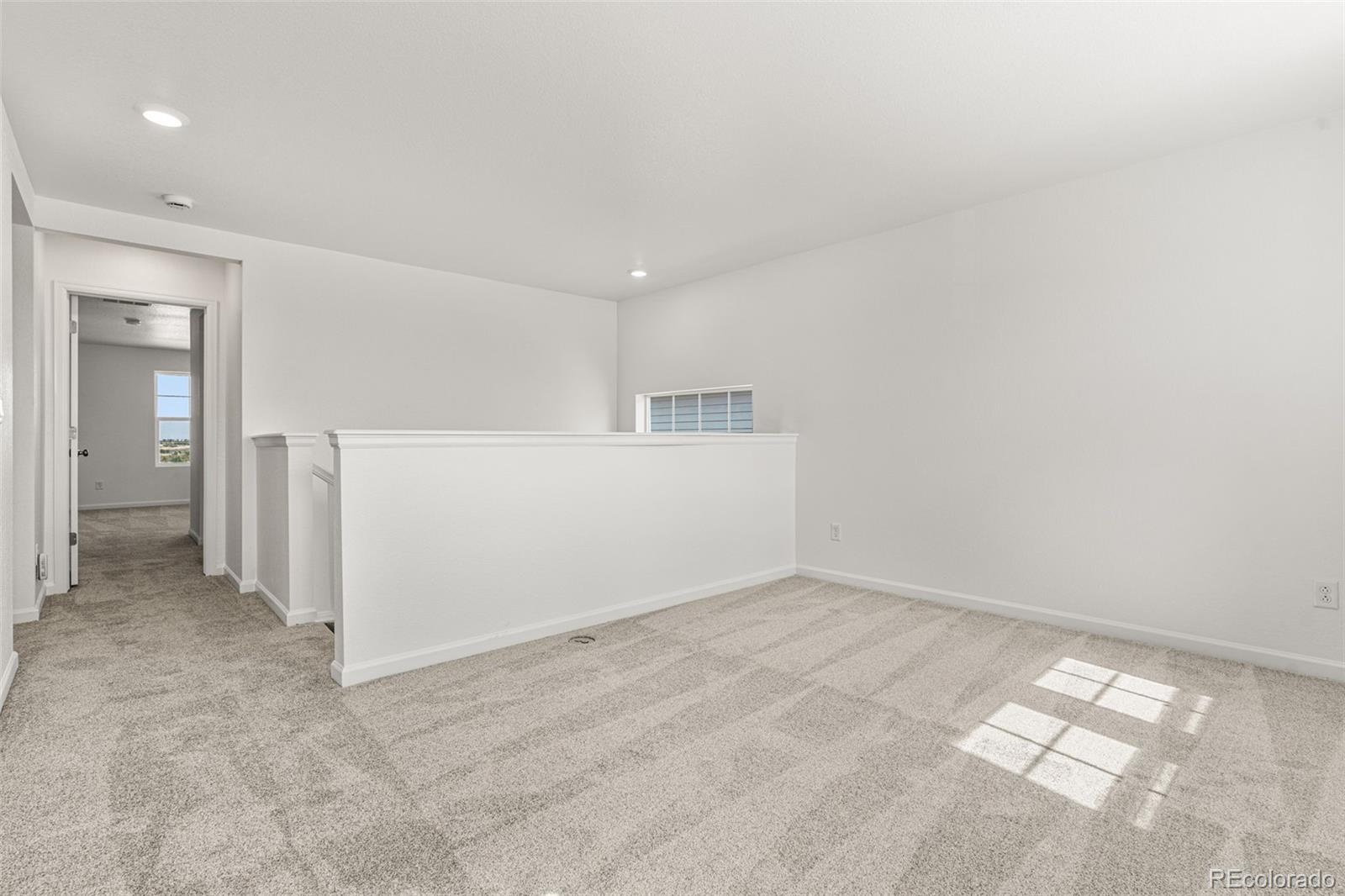 8942 Whiteclover Street