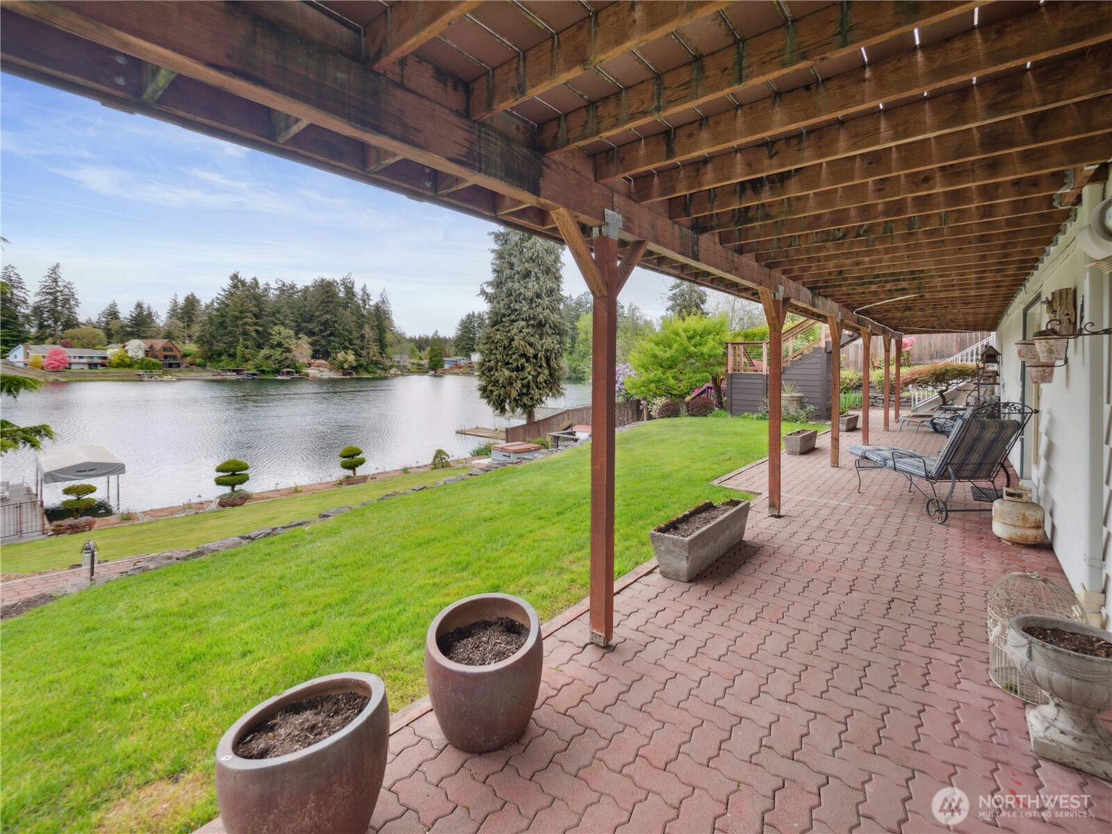 1119 Lake Vista Boulevard S