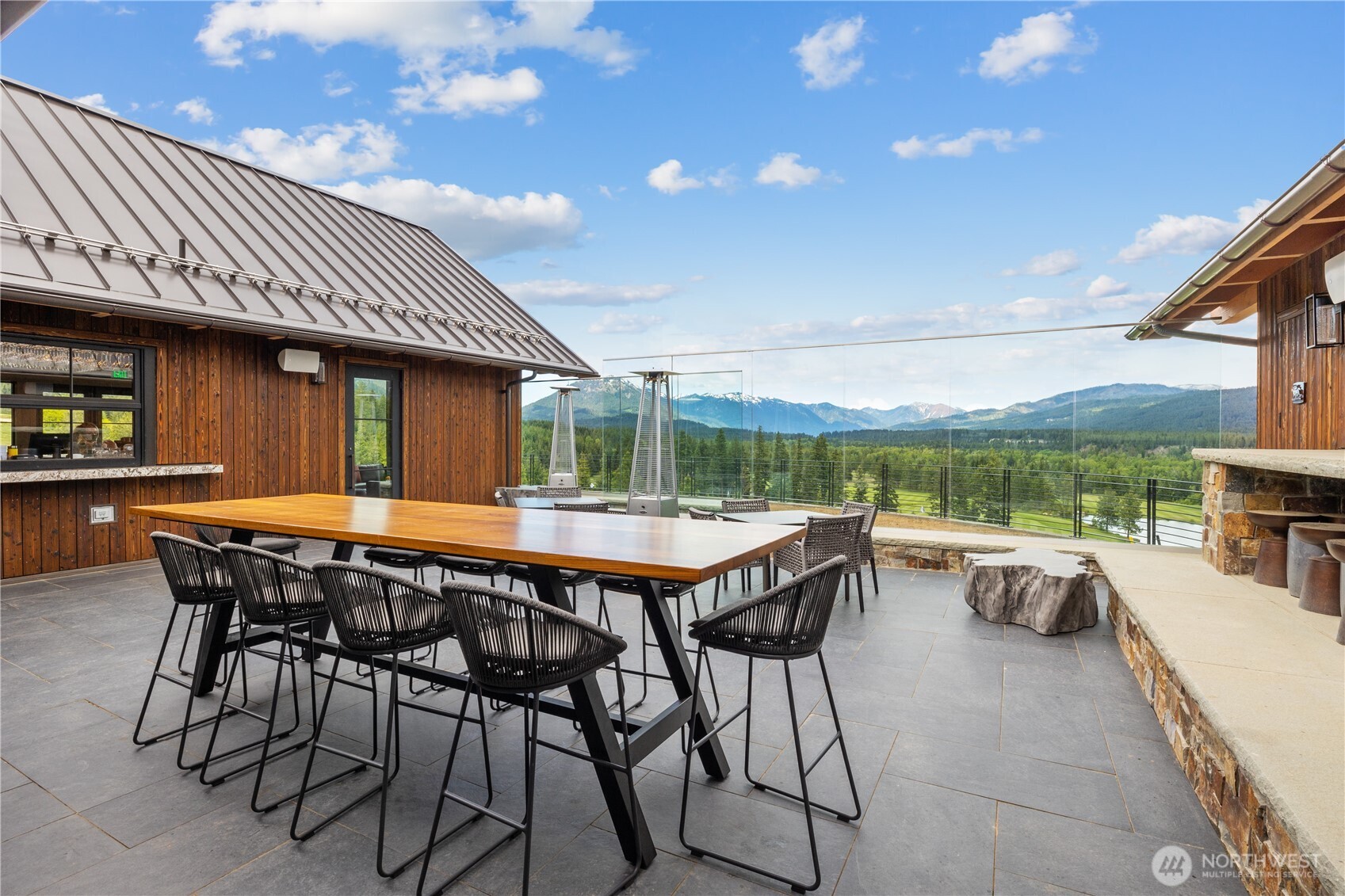 Outdoor dining at its best.