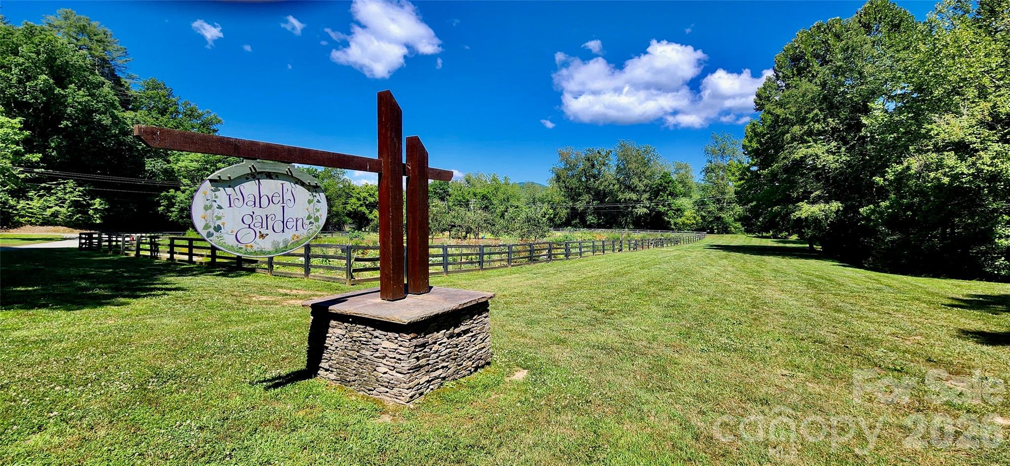 5915 River Hollow Trail 758