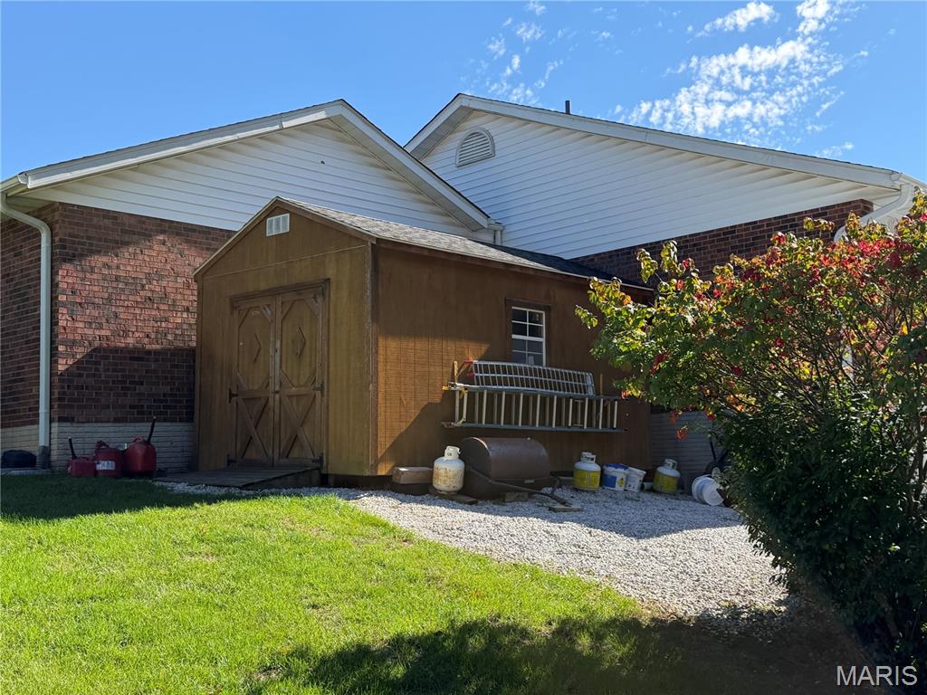 244 Hummingbird Lane