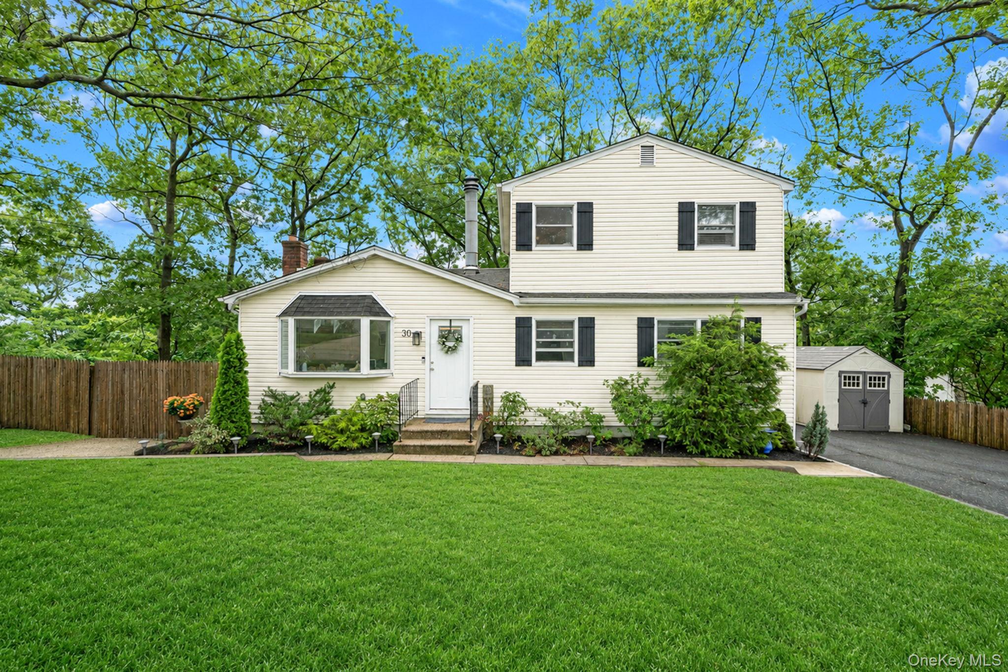 30 Sayville Road