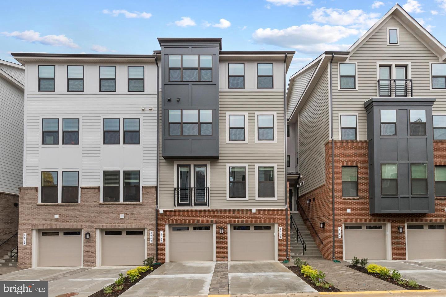 2400 Stella Place