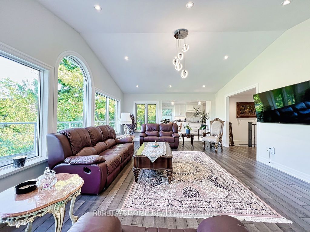 28 Bayview Park Lane