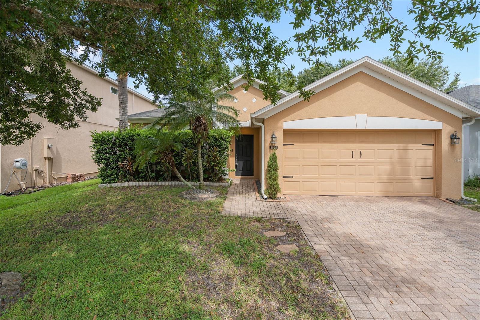 9985 Shadow Creek Dr
