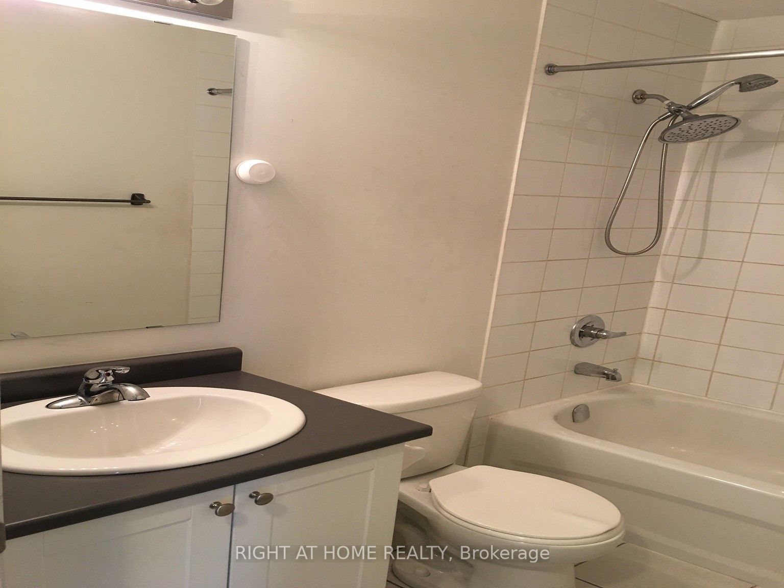 50 Sky Harbour Dr 309