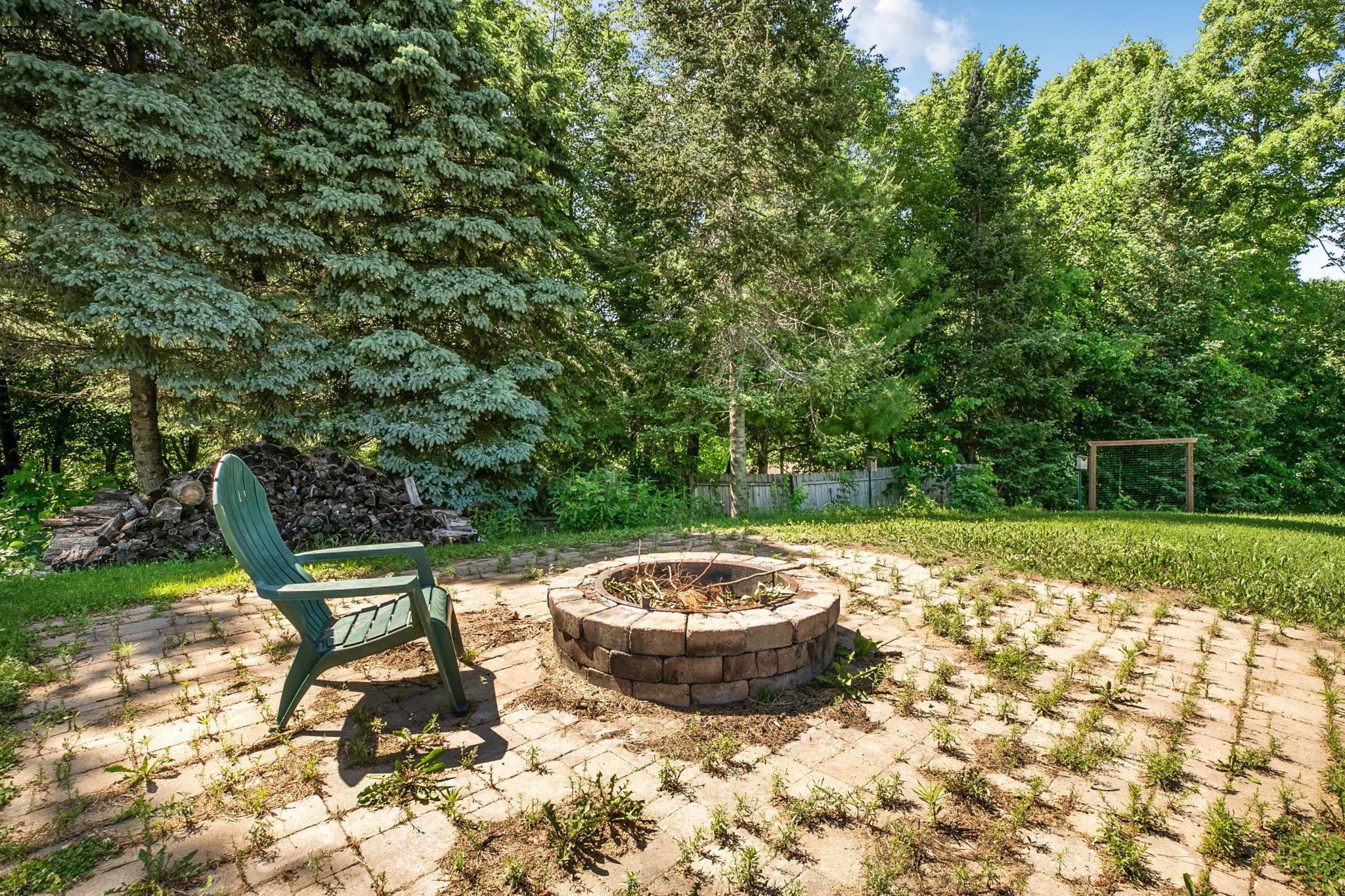 20368 Edgehill Circle