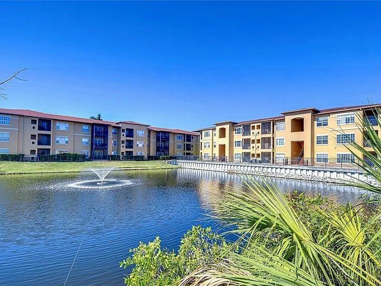 4323 Bayside Village Drive 327