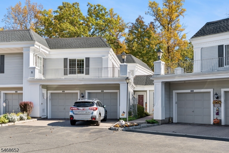 147 Riveredge Dr