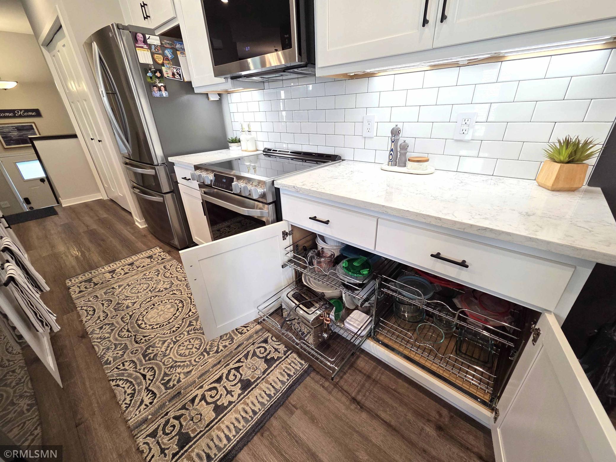 2234 Gateway Curve