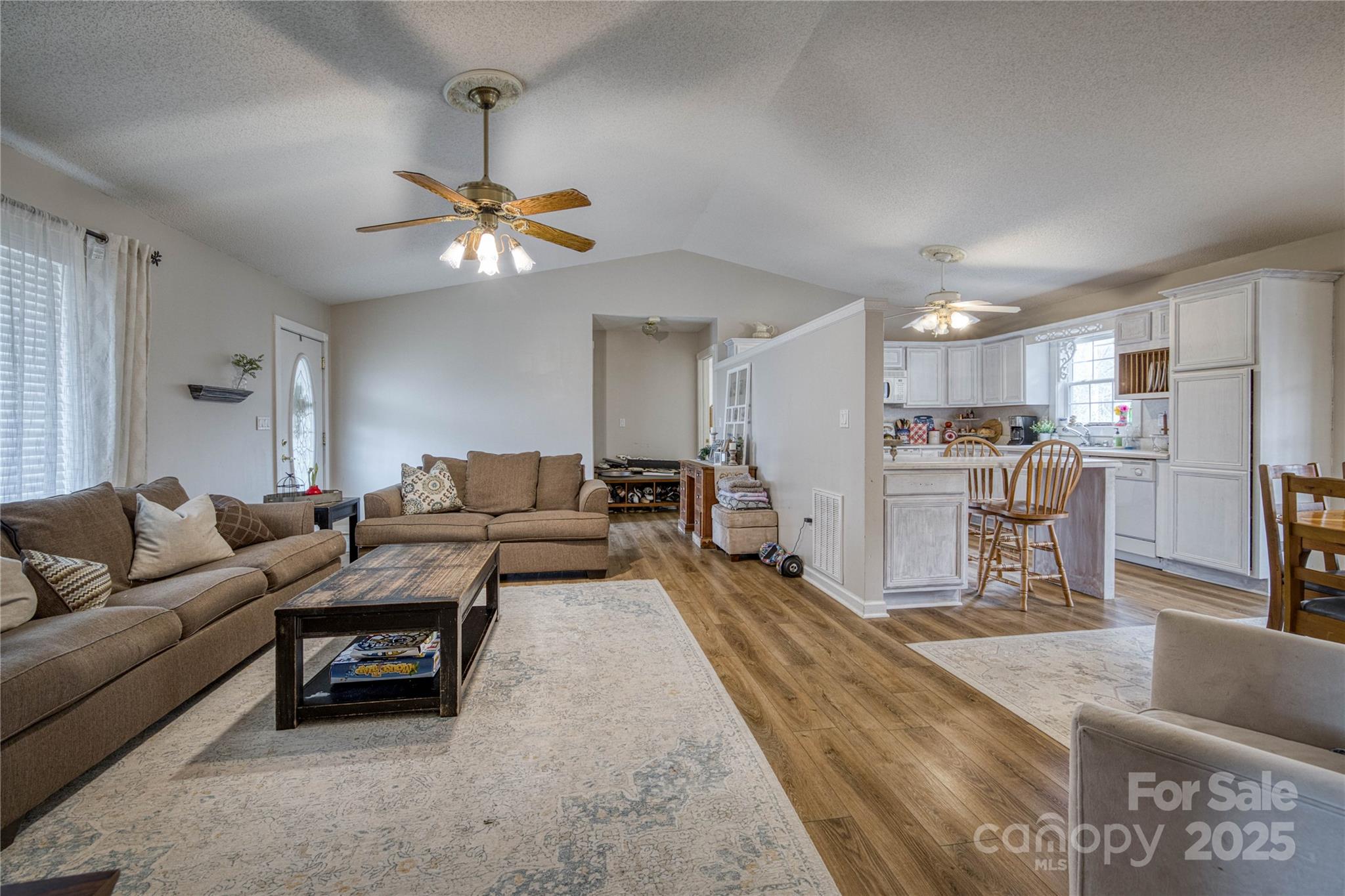 4381 Grover Place