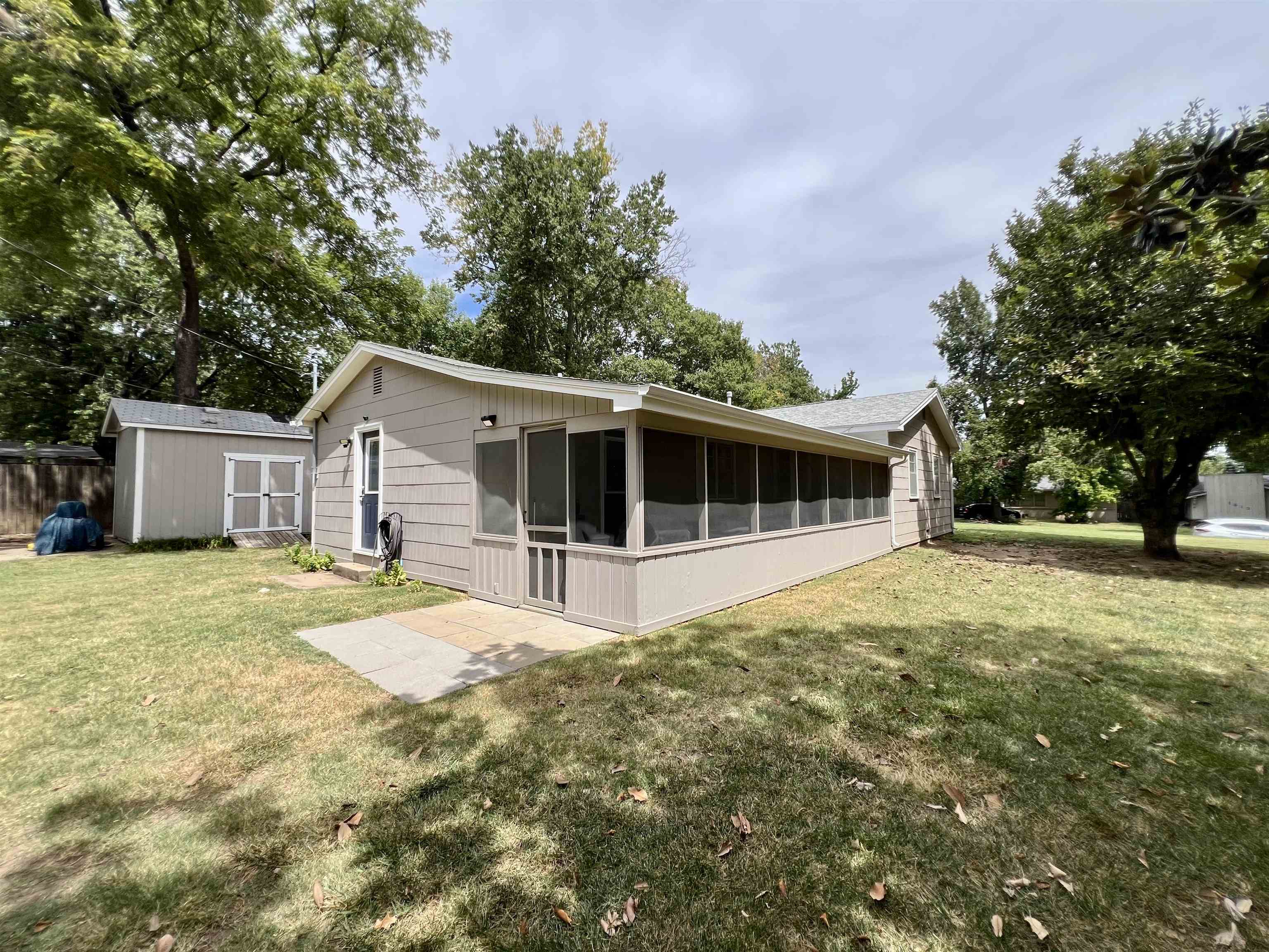 1815 N 9th
