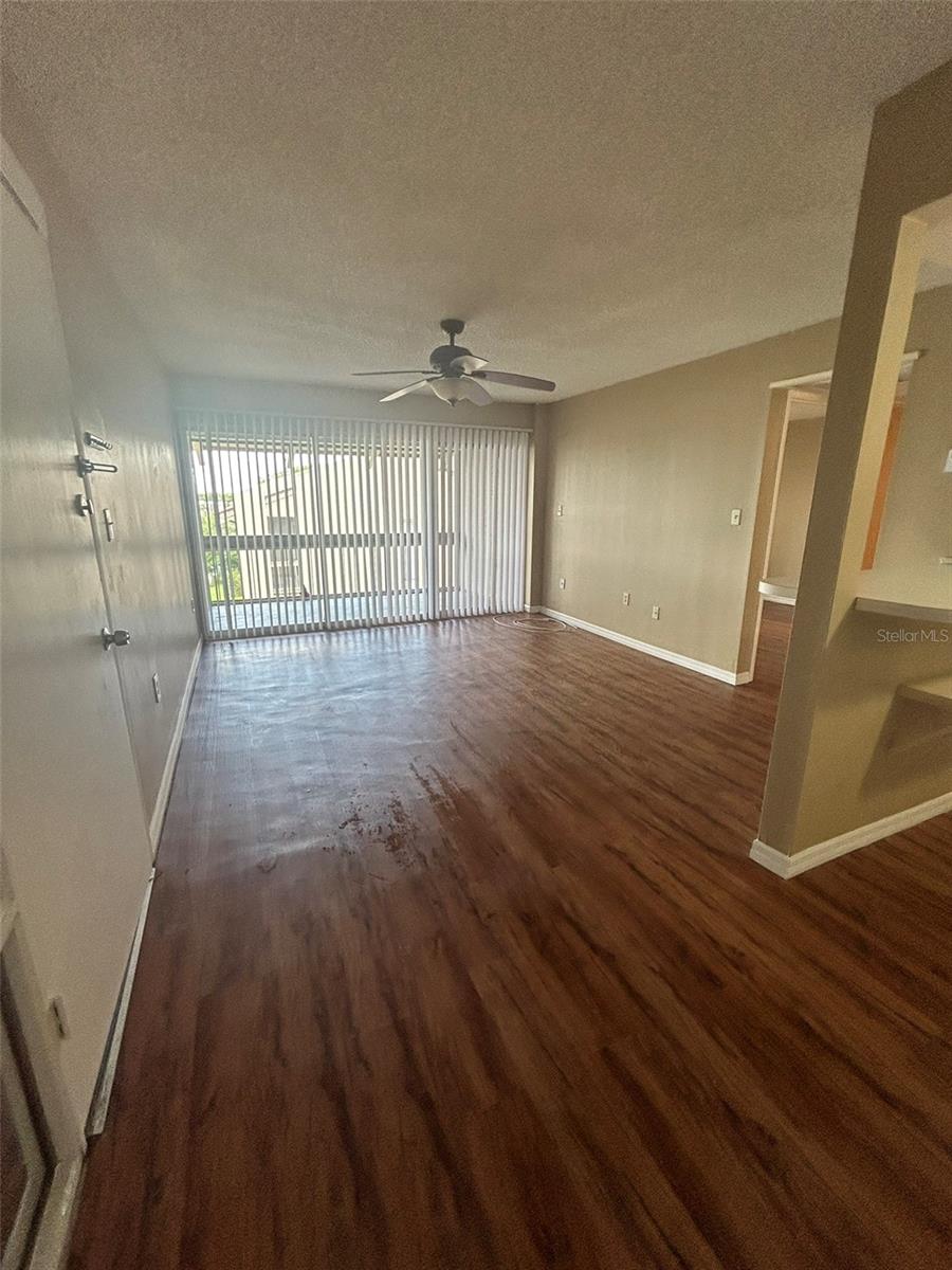 618 Orange Drive 212