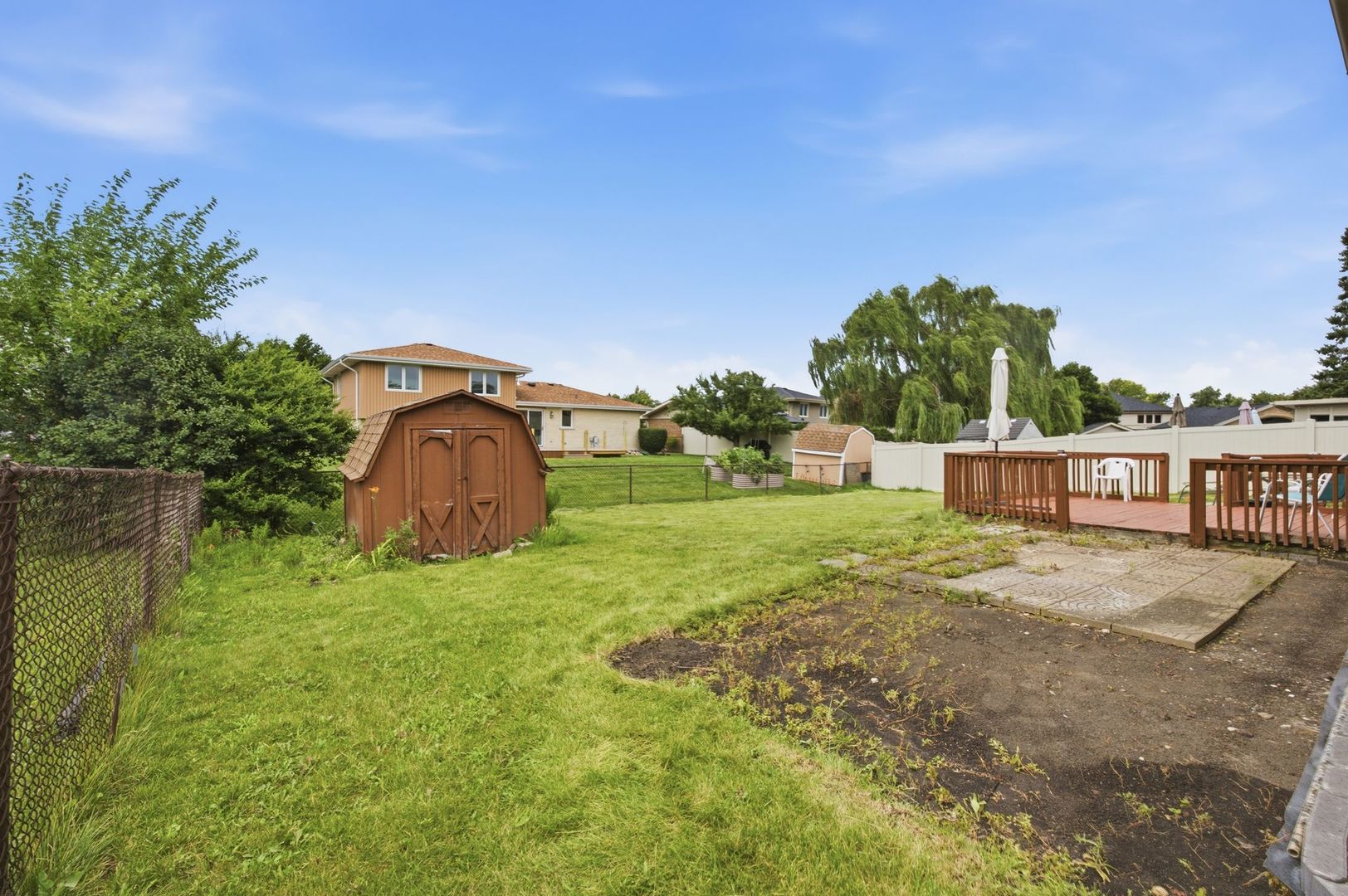 8612 Carriage Lane