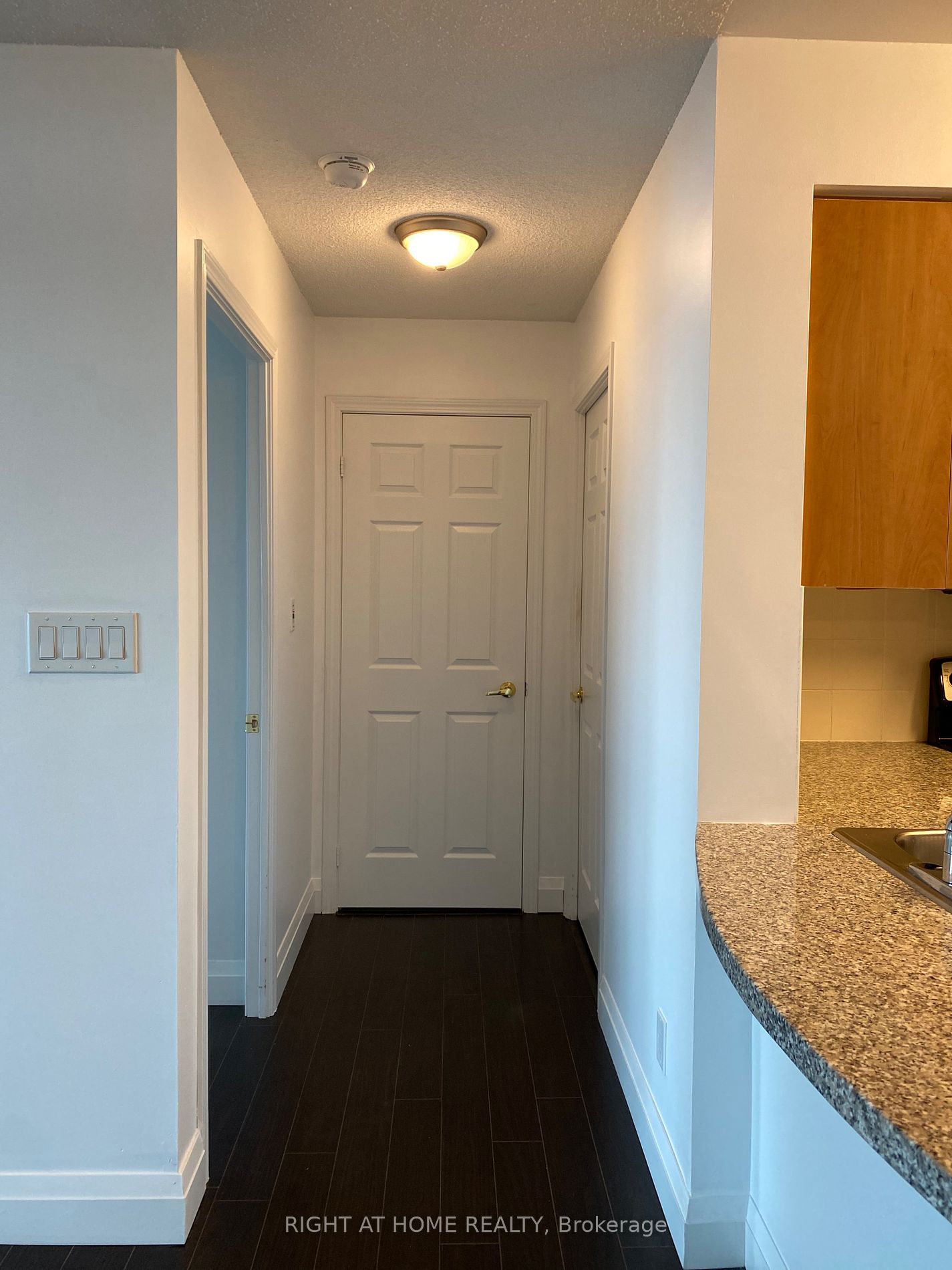 4850 Glen Erin Dr #911