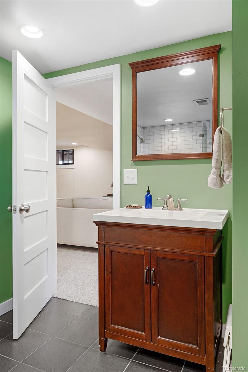 1959 S Washington Street