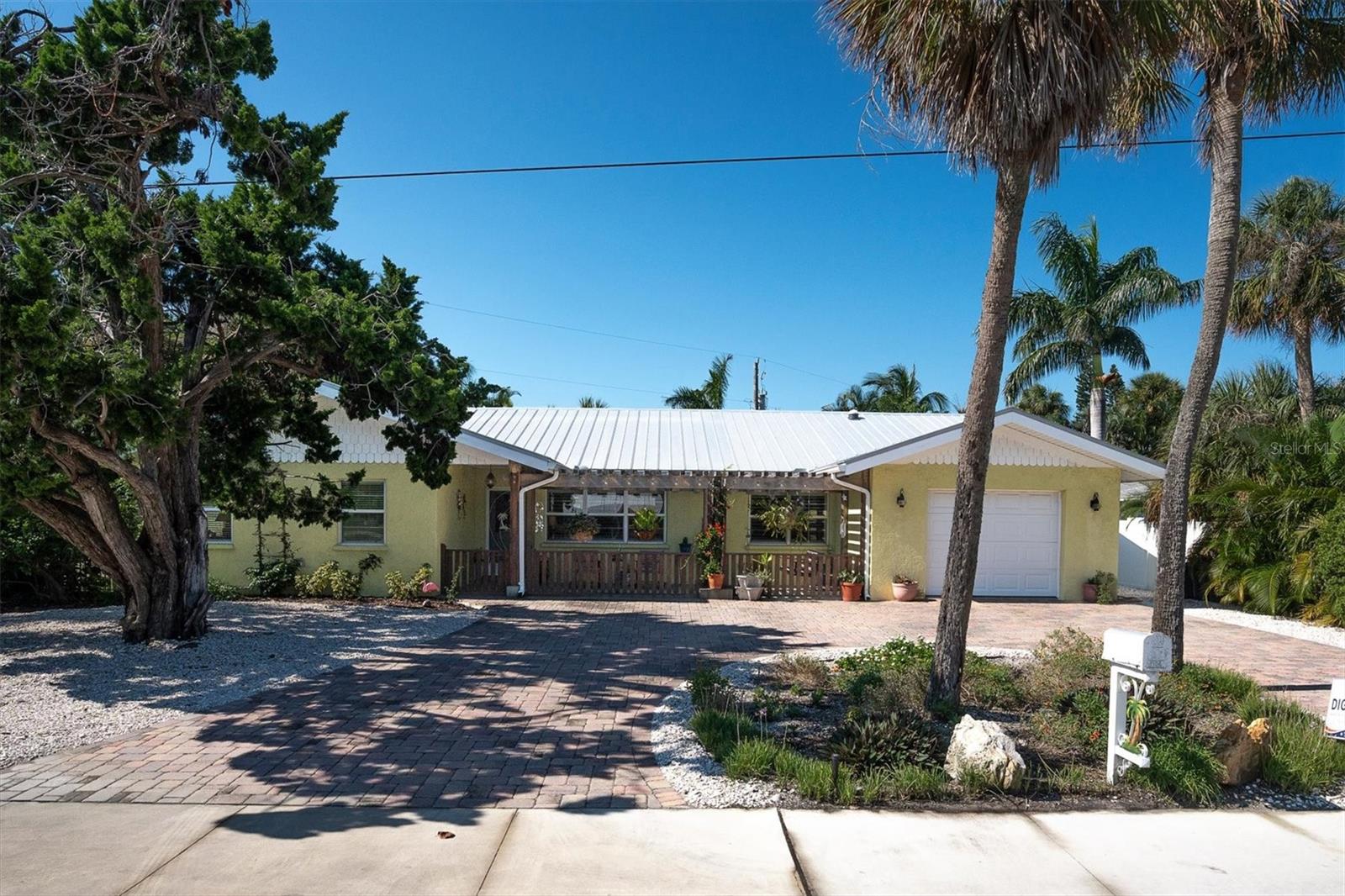 7106 Palm Drive, Holmes Beach, FL