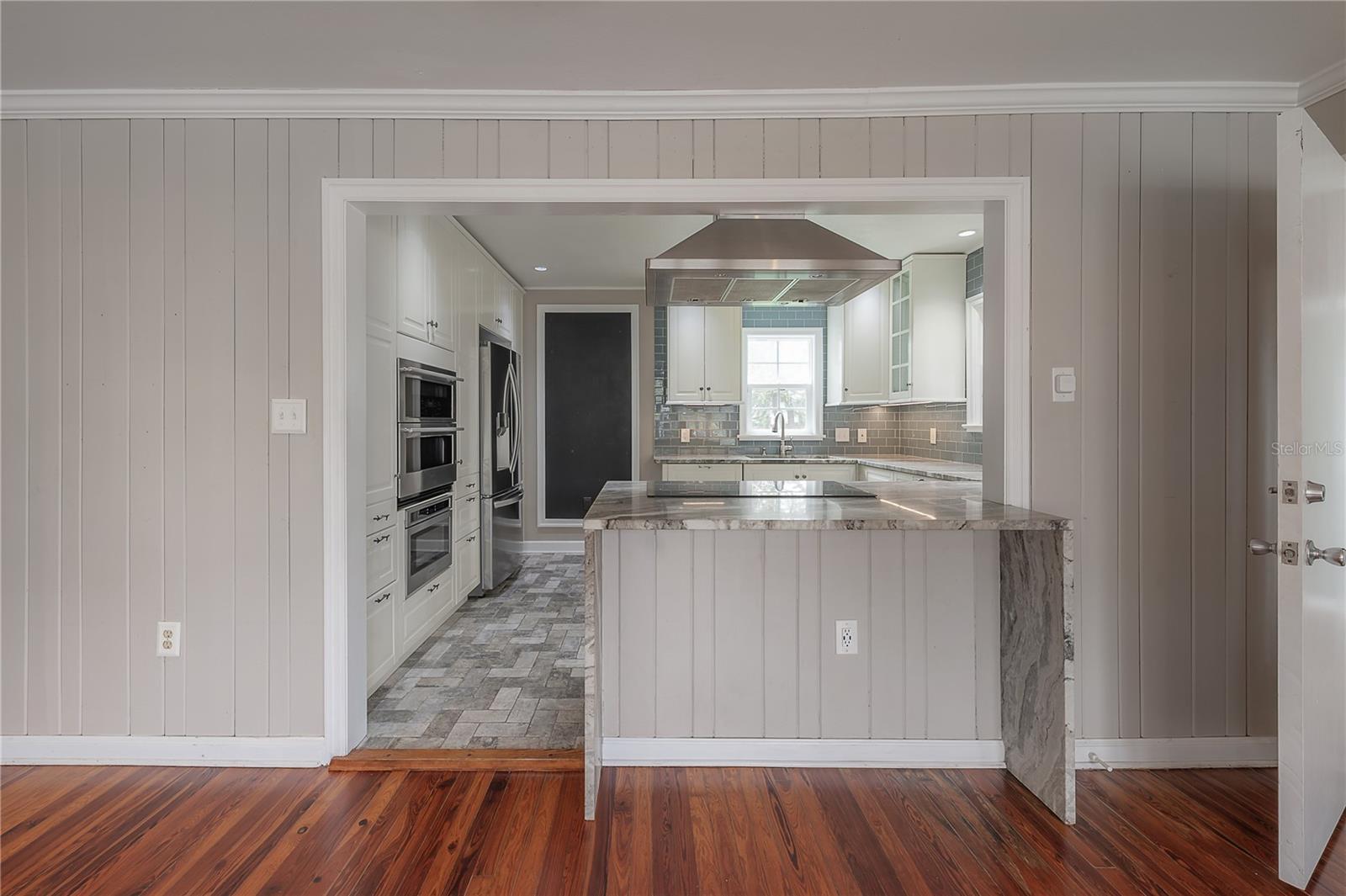 1303 E Clifton Street