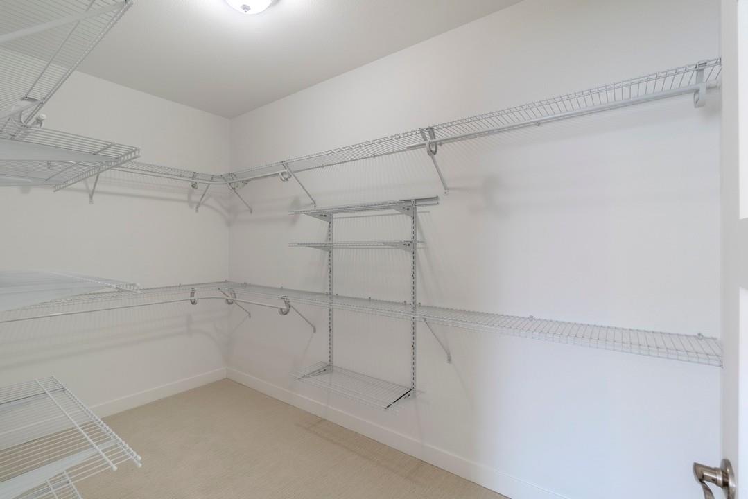 812 Parkside Lane