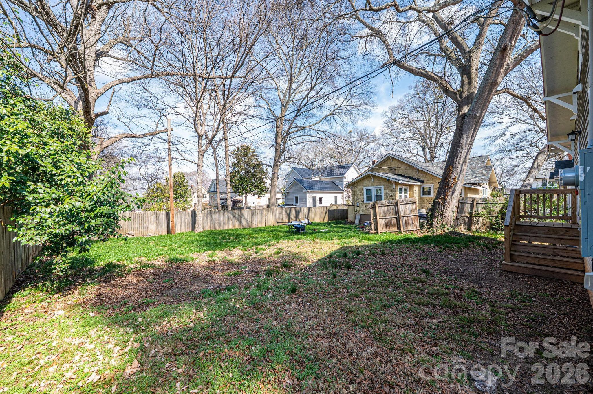 308 W Sycamore Street