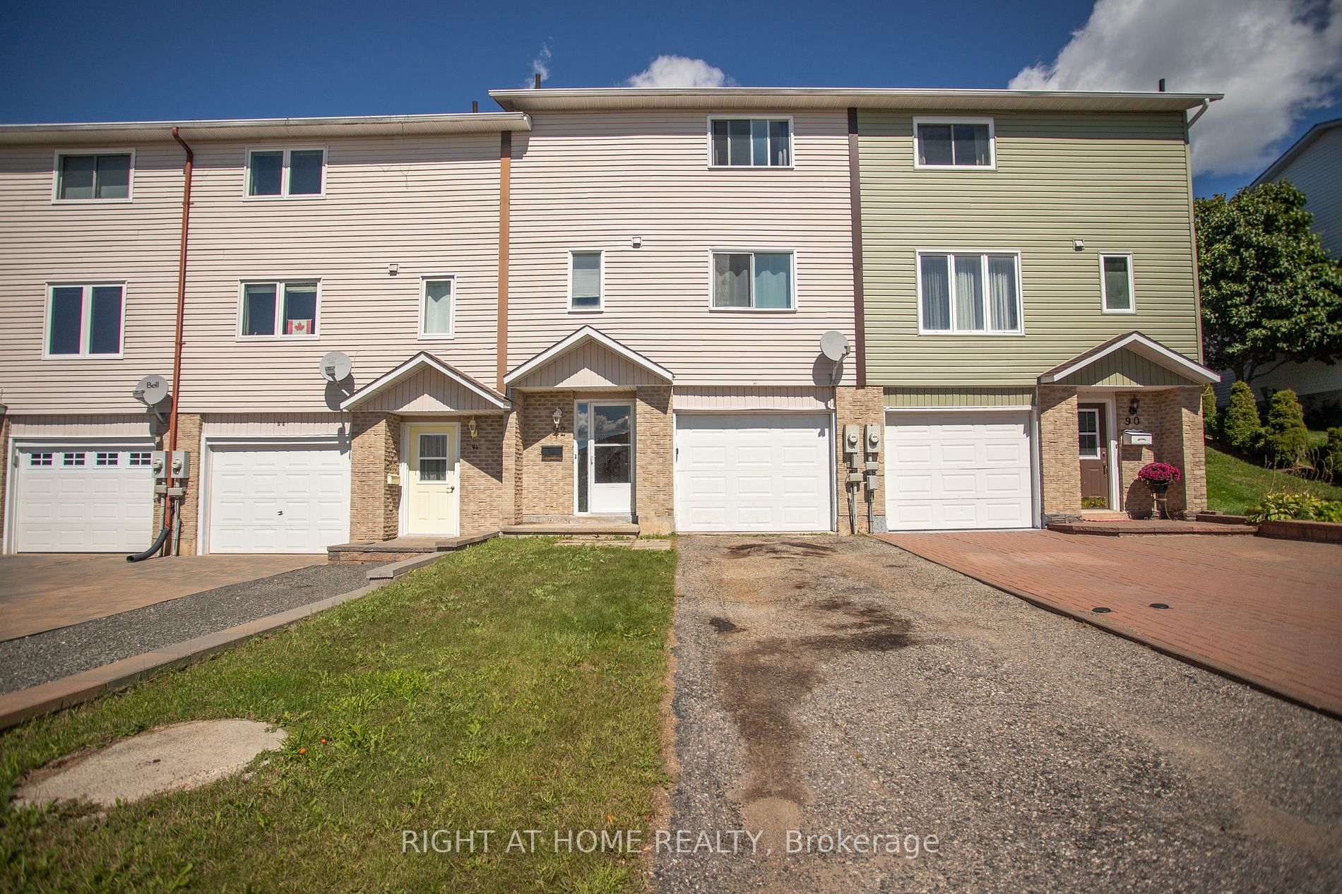 92 Farquhar Pl