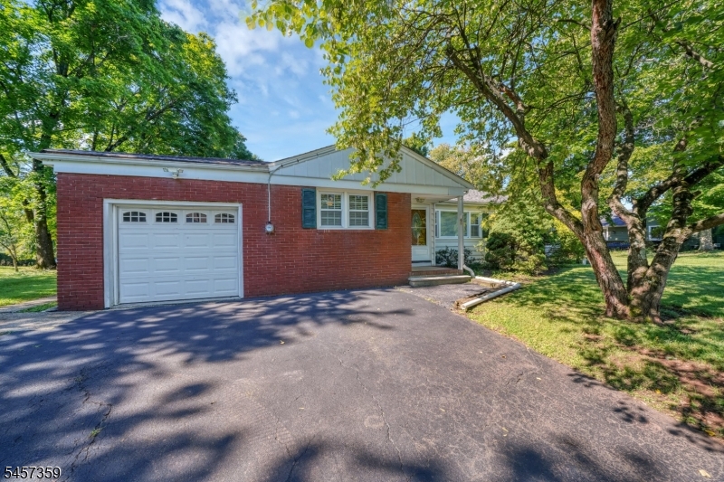 59 Dreahook Rd — photo 2 of 33