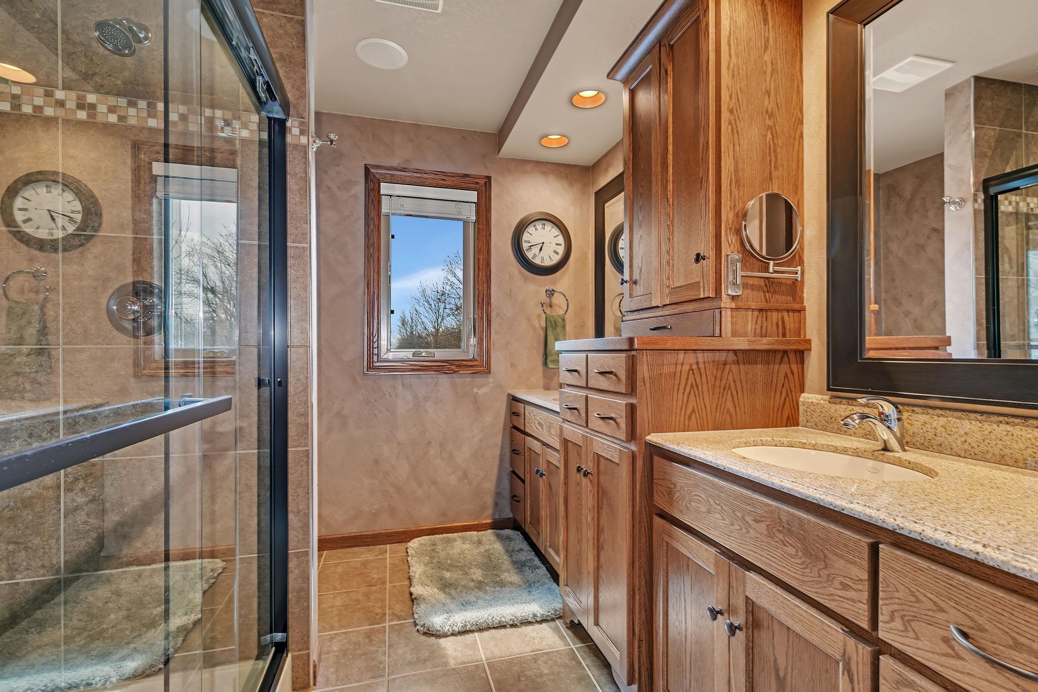 1201 Huntington Drive S