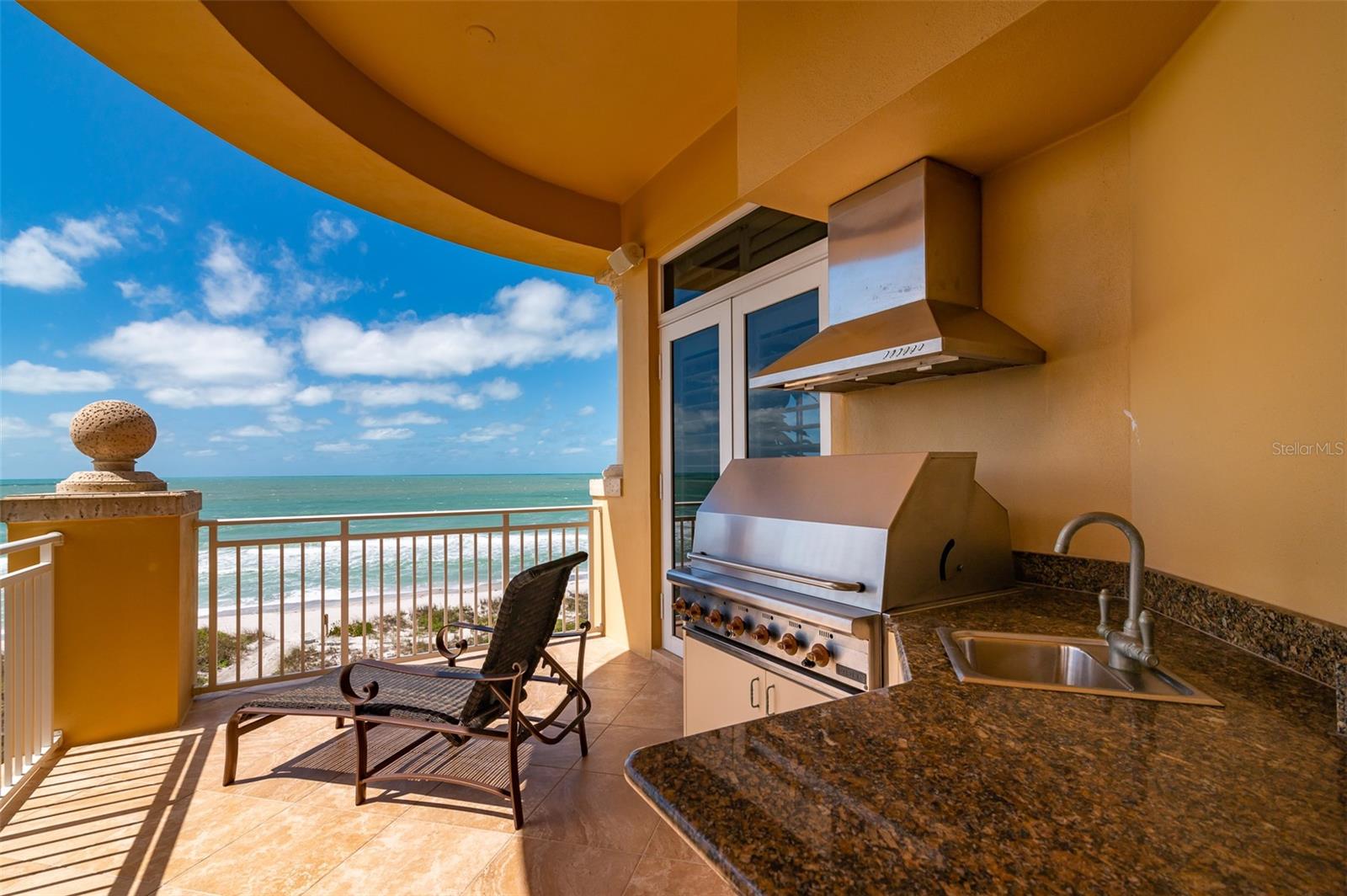 4125 Gulf Of Mexico Drive S201