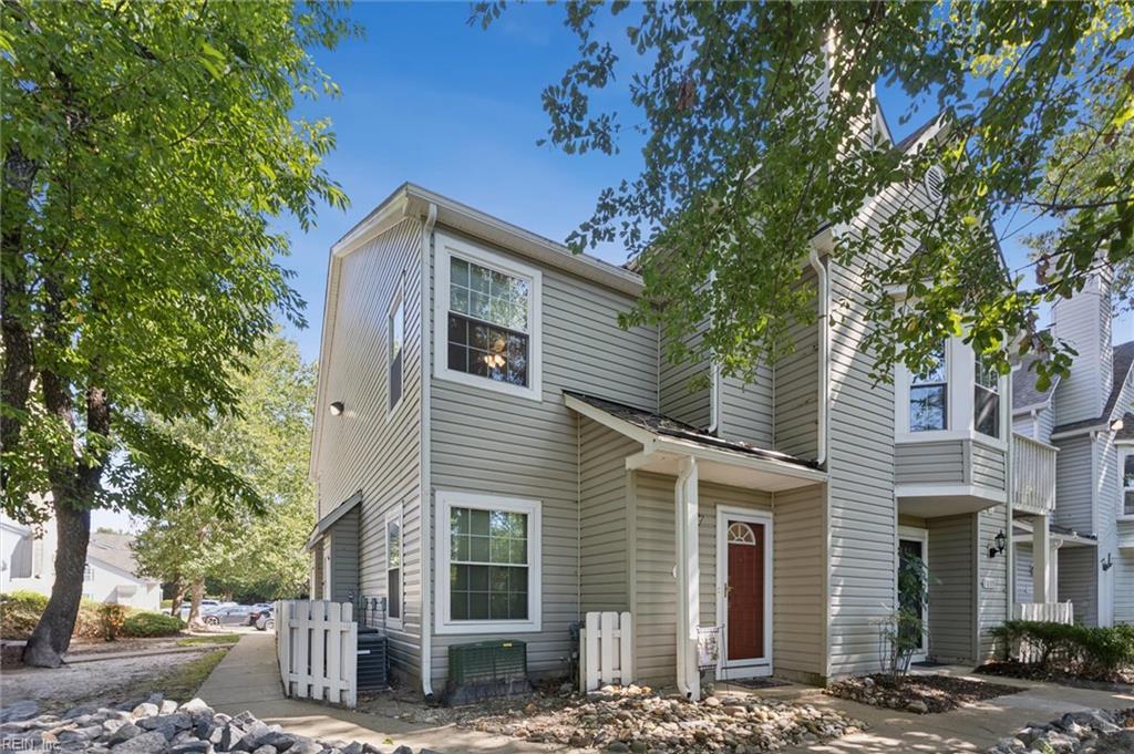 1037 Pebblewood Drive, Virginia Beach, VA 23464