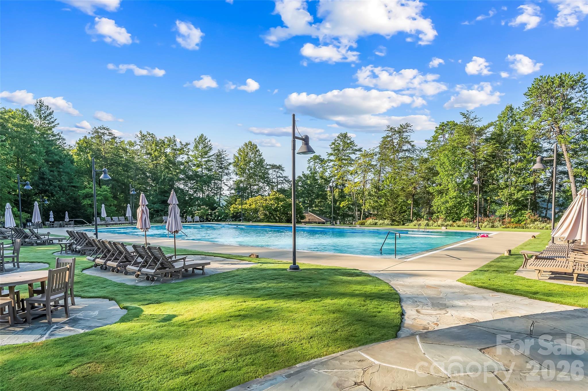 3201 Donahue Drive