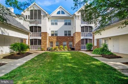 6602 Lake Park Drive 202
