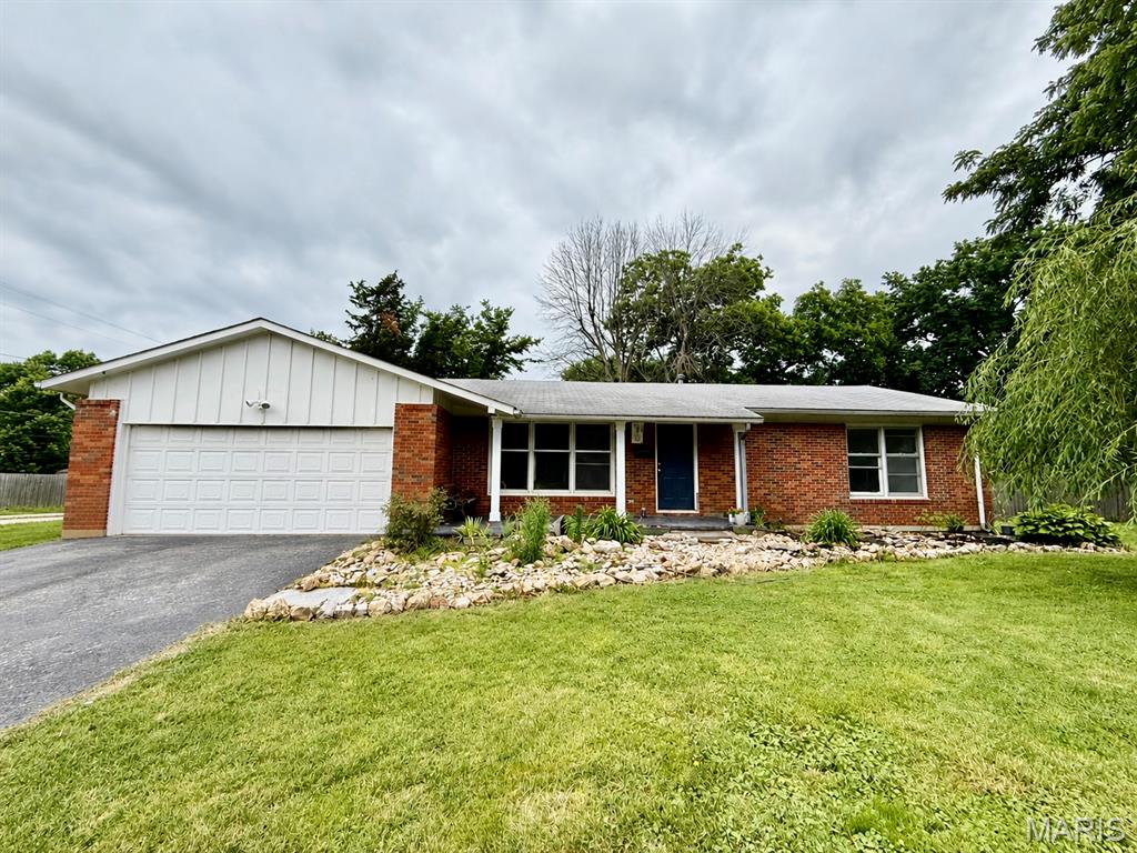 435 W Walsh Street