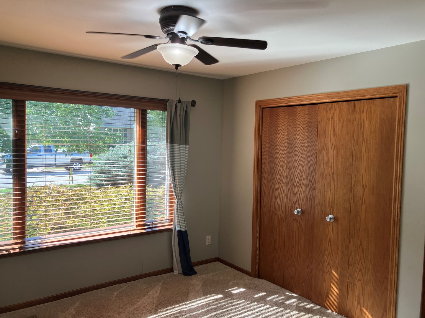 2814 W Oakbrook Court