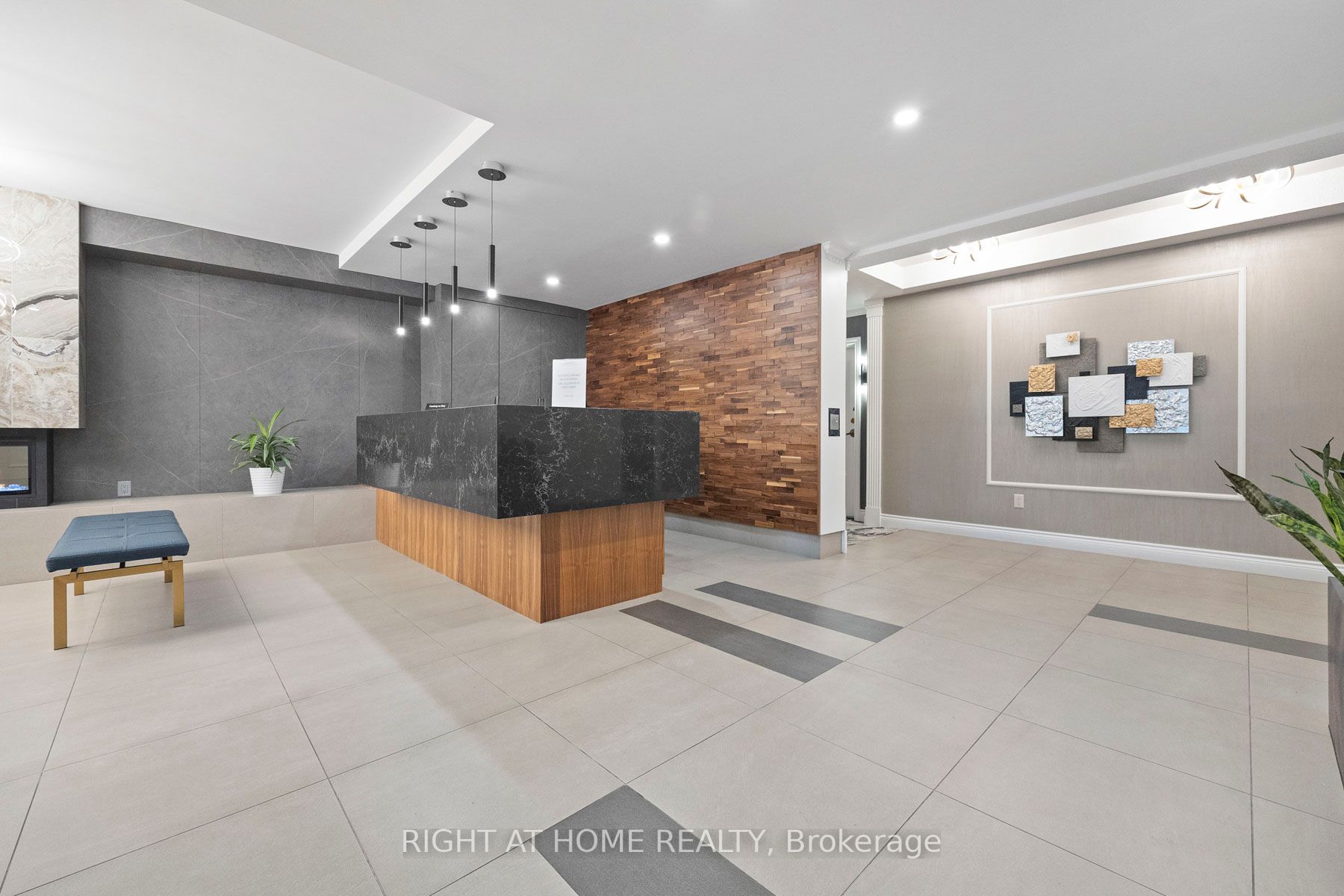 1555 E Finch Ave 1605