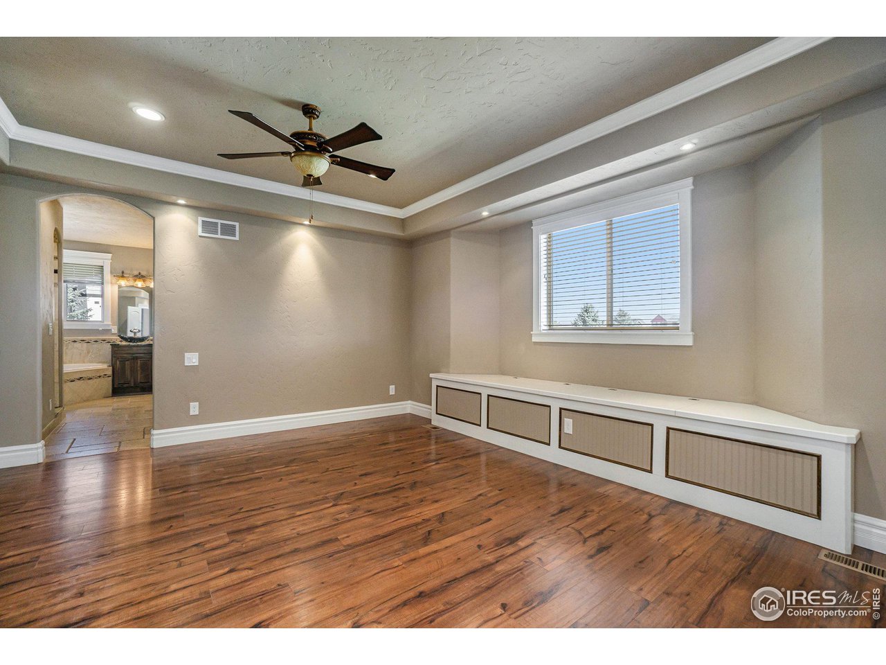8734 Longs Peak Cir