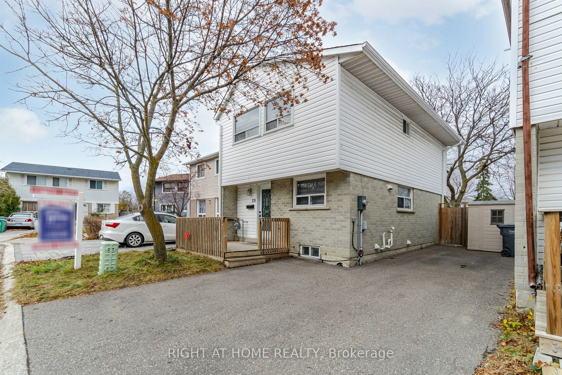 29 Gold Pine Crt