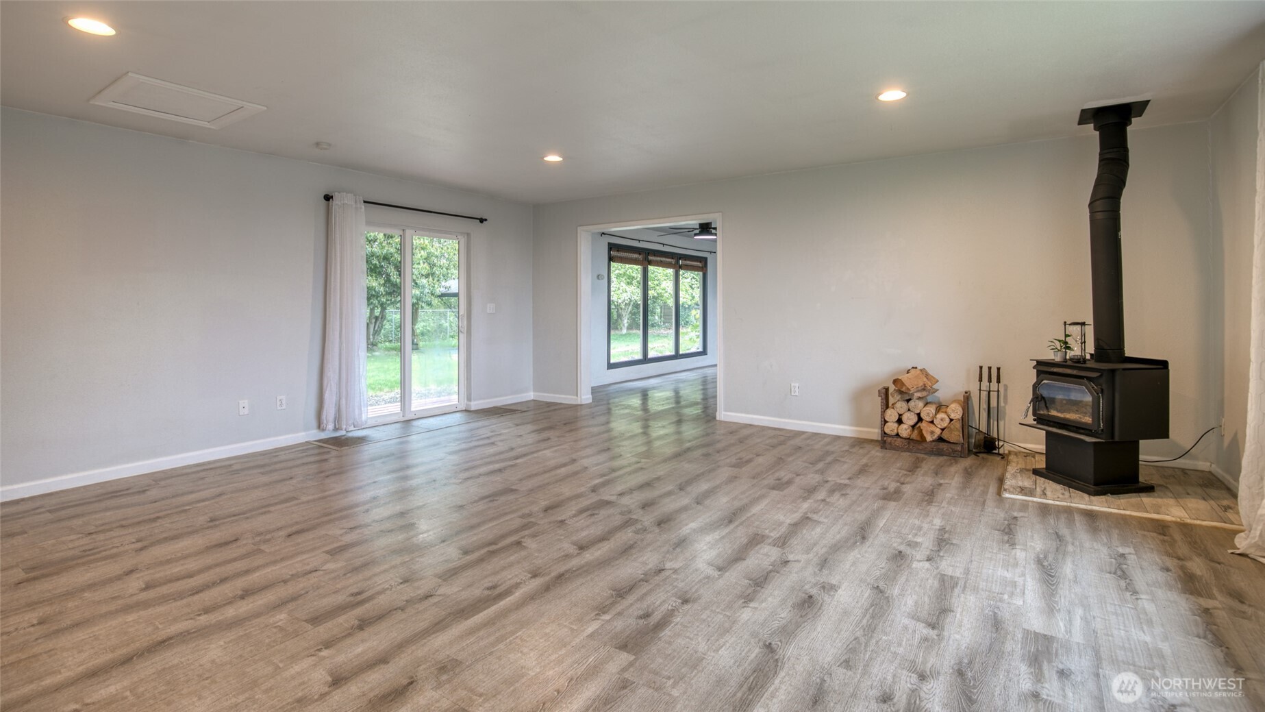 425 Beacon Hill Drive