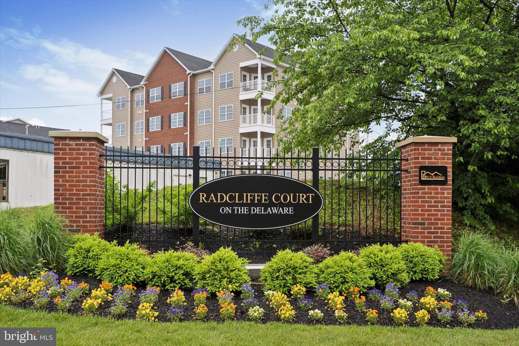 16221 River View Dr  