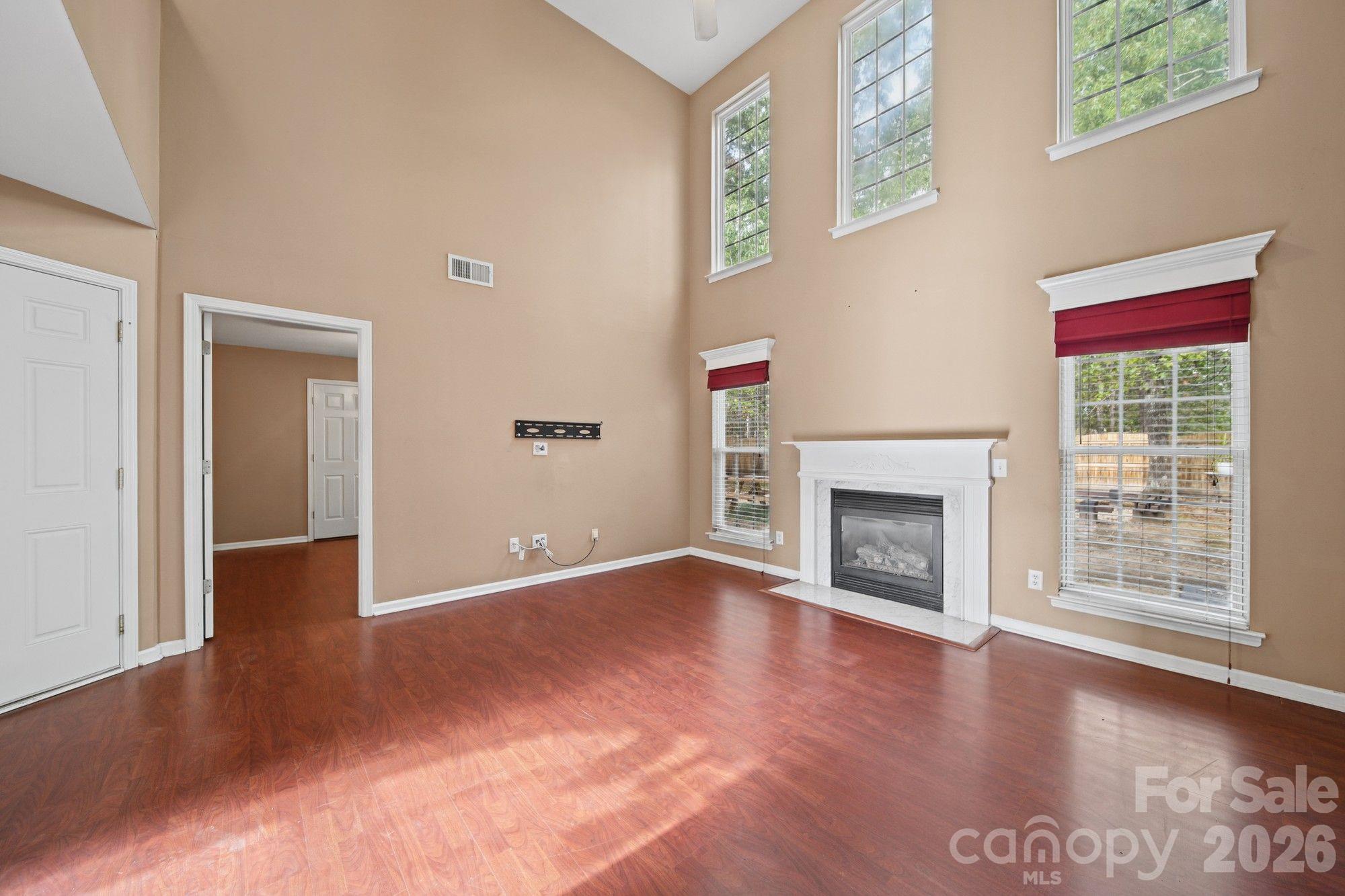 1617 Winthrop Lane 101